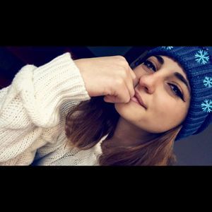 Meet your Posher, Alisa